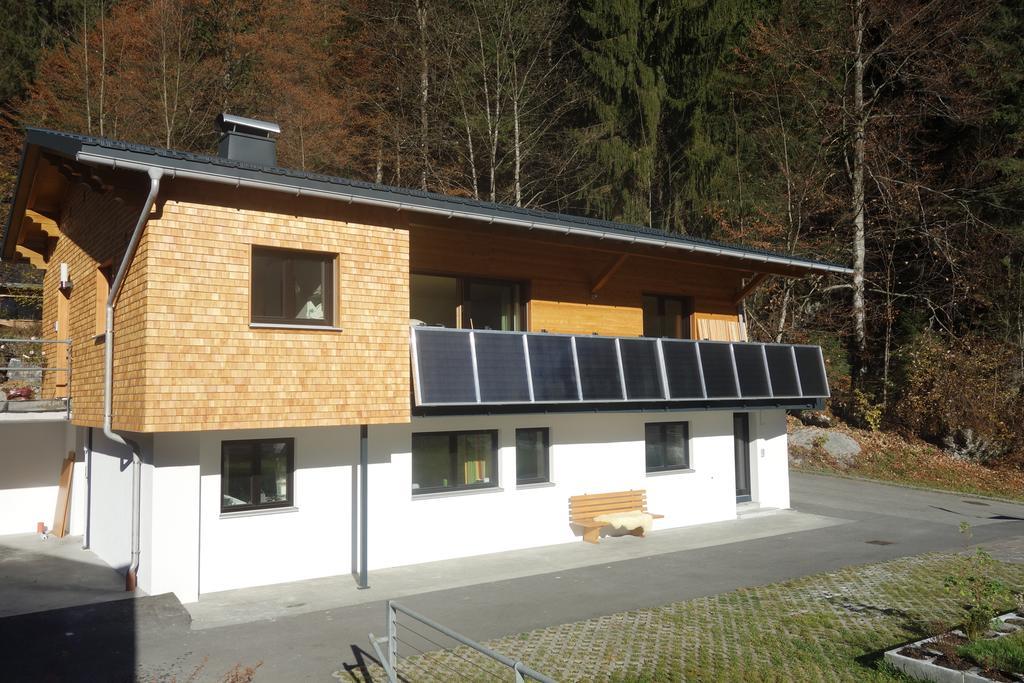 Caroline'S Appartement Au (Vorarlberg) Zimmer foto